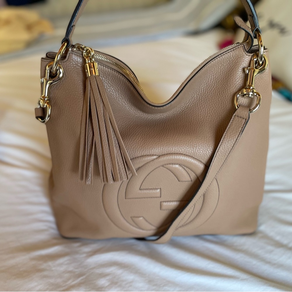 Gucci Taupe Pebbled Soho Hobo with Tassel and Gold Hardware - Picture 2 of 11